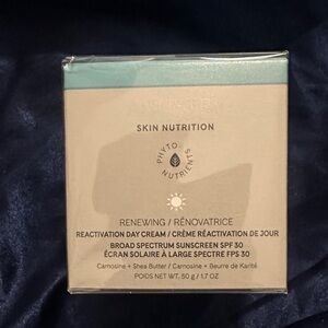 artis Skin Nutrition Reactivation Day Cream - Cream and Blue